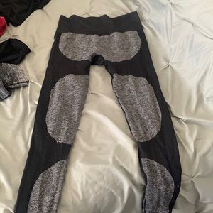 Medium black abandon gray leggings